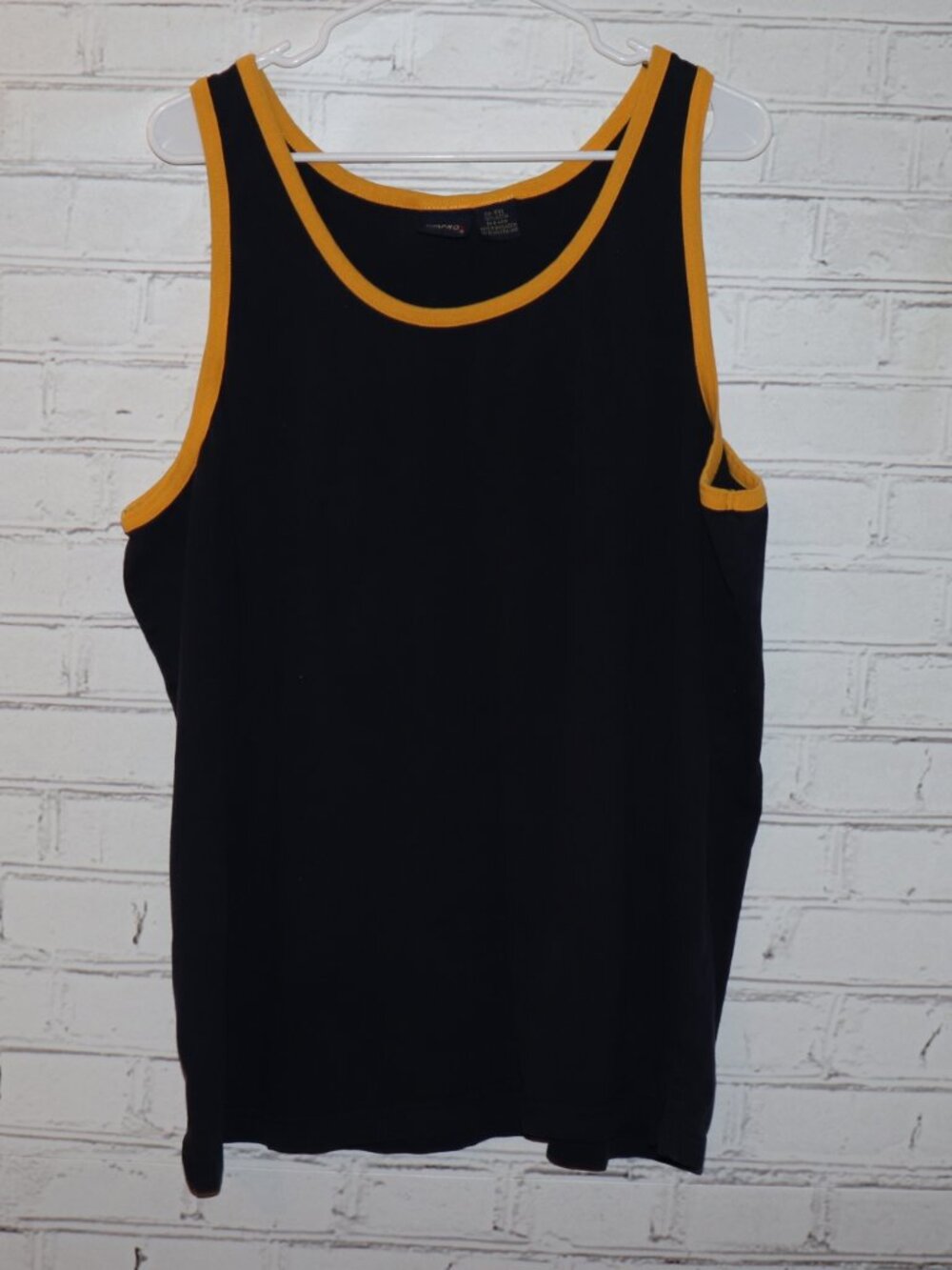 ✨ MTAPRO Men’s Tank • Size XXL ✨ Navy and yellow